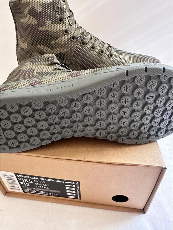 Athletic_Shoes